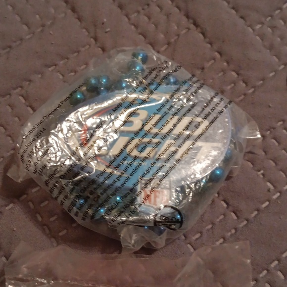 Budweiser Bottle Openers (7) Beads (2) - Picture 3 of 4